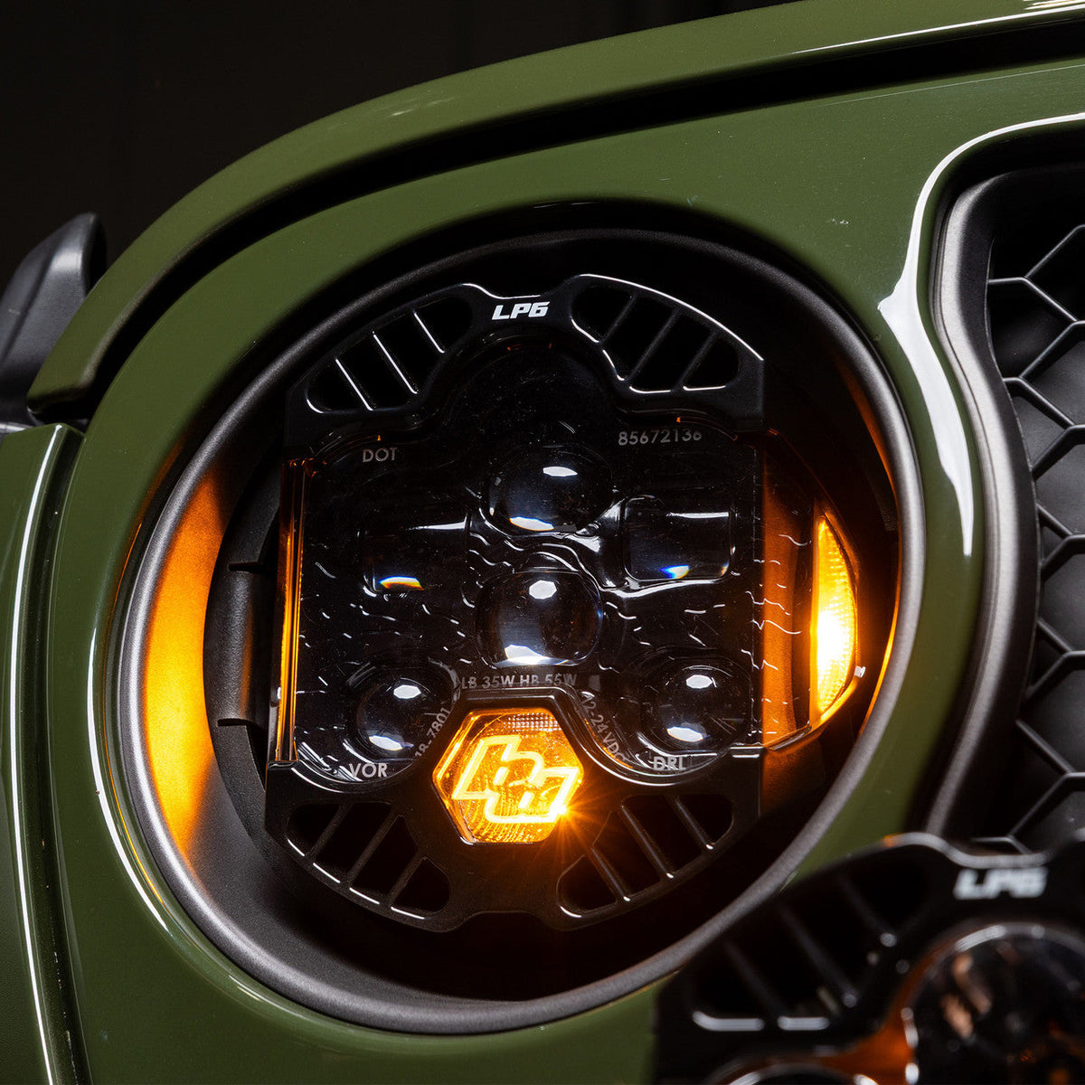 Baja Designs Baja Designs Jeep JL (2018- 2025) JT (2020- 2025) DOT LP6 Headlight Kit Amber DRL 448303 | 448303