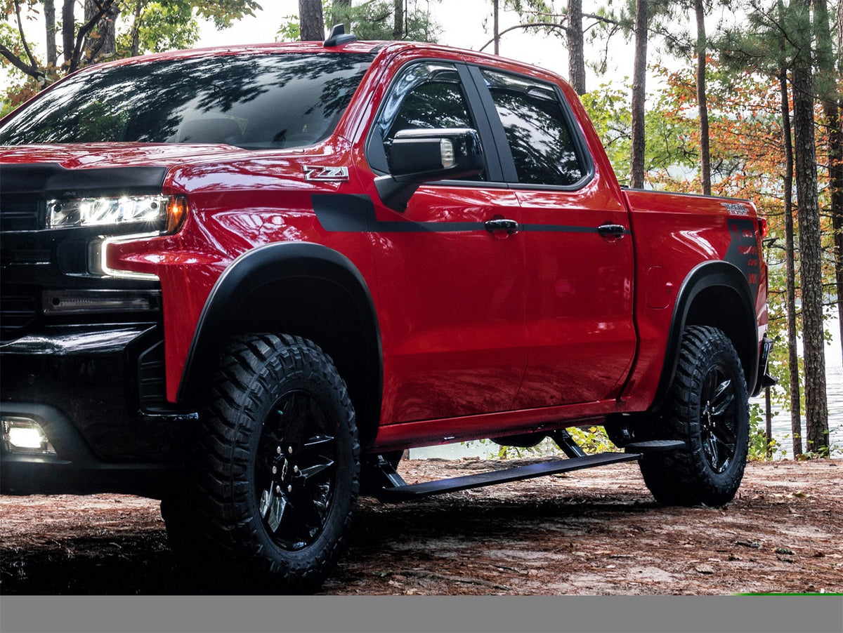 AMP Research AMP 2019 2021 CHEVROLET SILVERADO 1500 BLACK POWERSTEP PLUG  PLAY 76254-01A