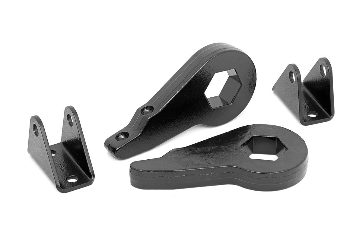 Rough Country 2 Inch Leveling Kit FT Code Shock Ext Chevy GMC 2500HD (01-10) | 8595